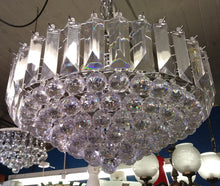 Load image into Gallery viewer, Crystal Effect Acrylic Chandelier
